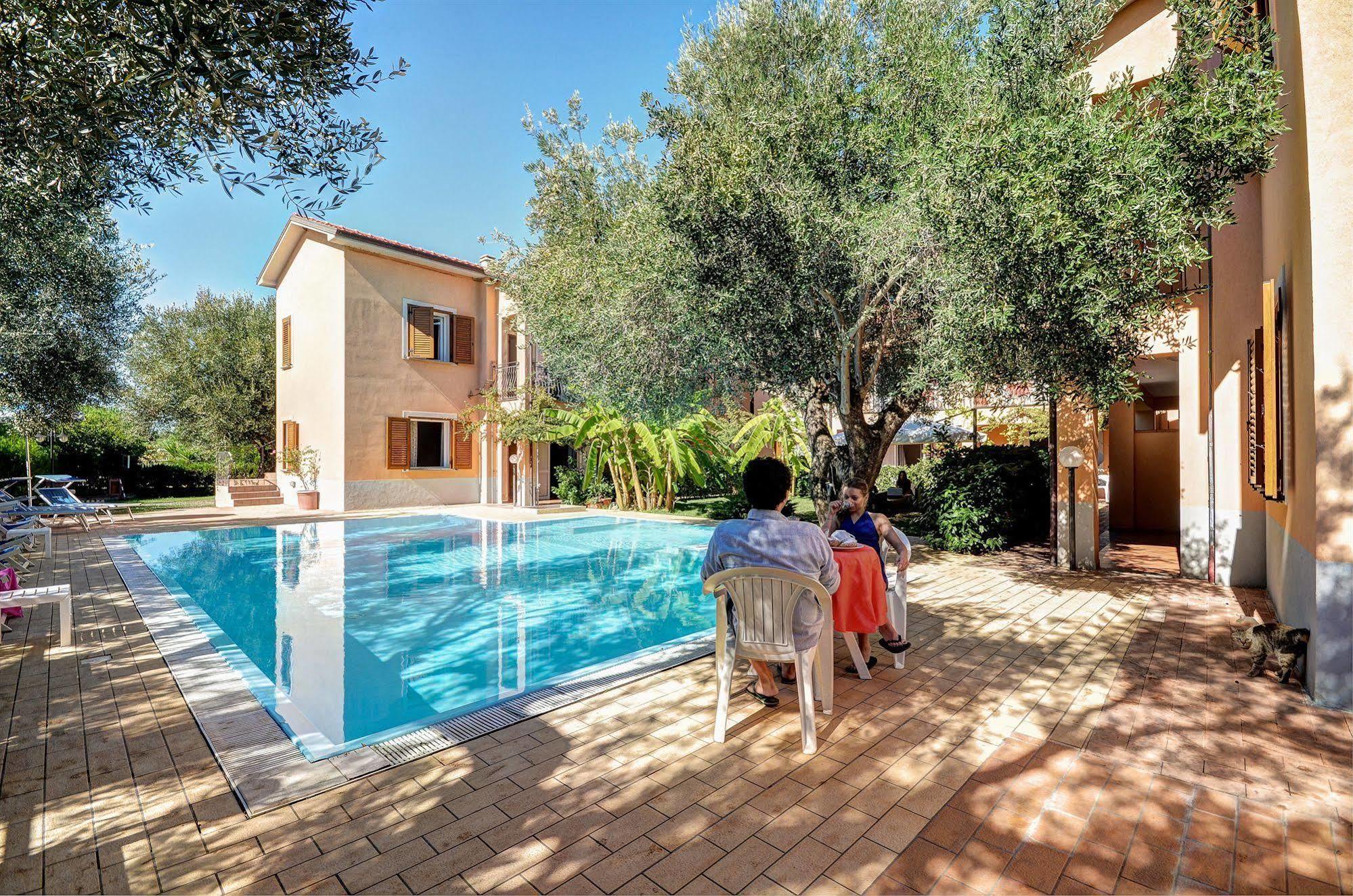 Residence Villa Andrea Marina di Camerota Exteriör bild