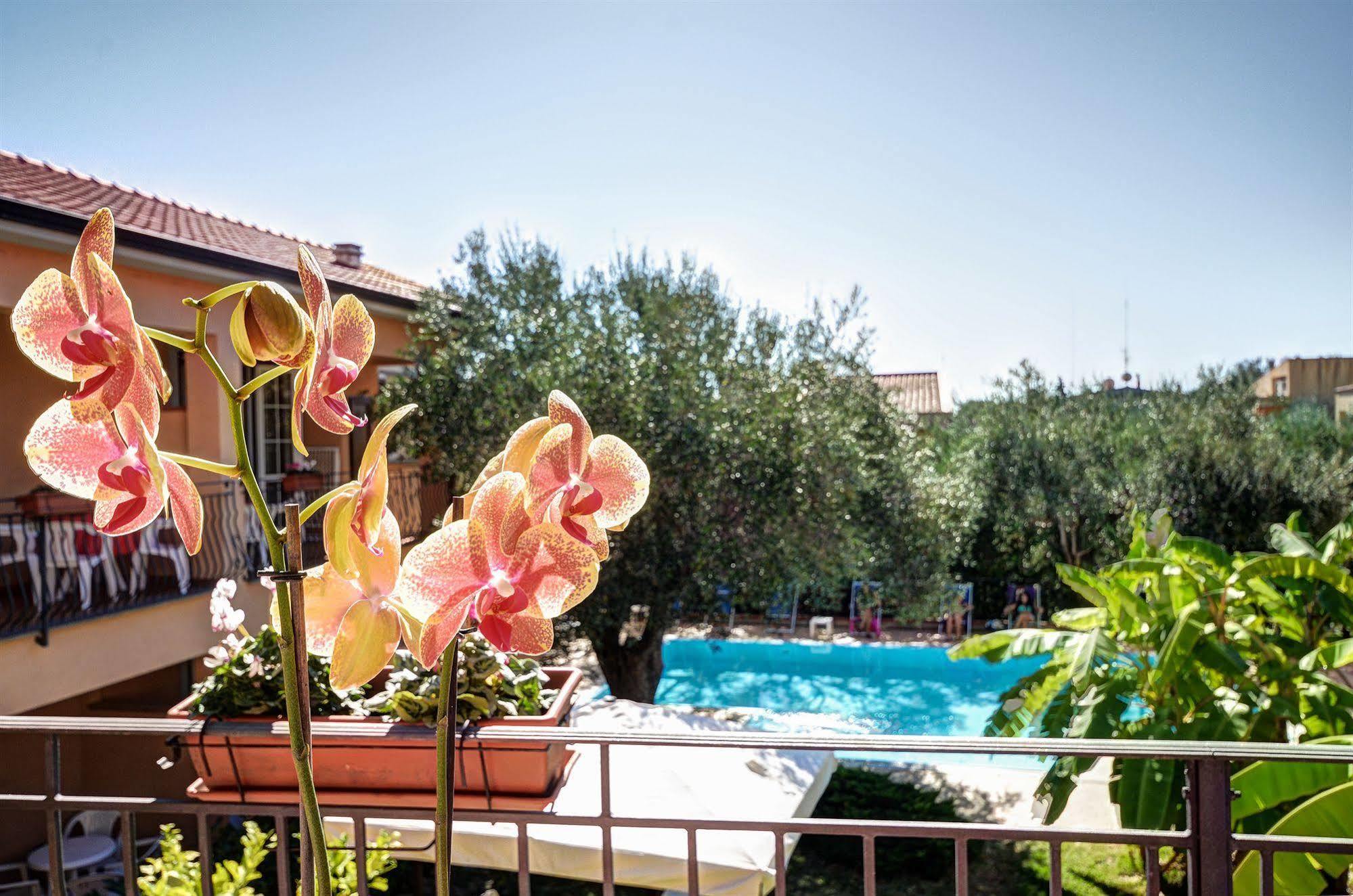 Residence Villa Andrea Marina di Camerota Exteriör bild